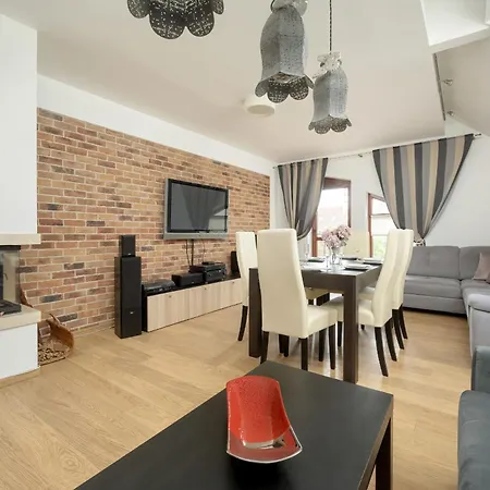 Jasny Dwupoziomowy We Wroclawiu By Renters Lejlighed