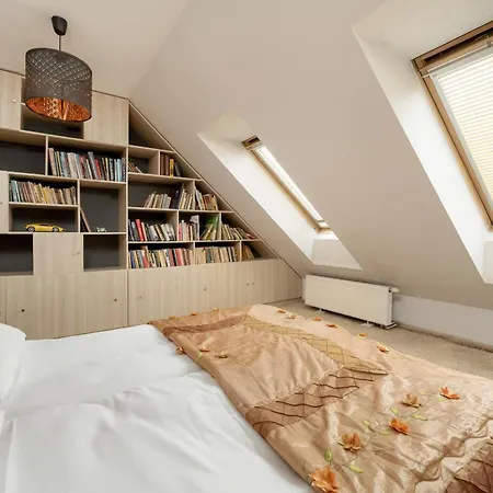 Jasny Dwupoziomowy We Wroclawiu By Renters * 브로츠와프