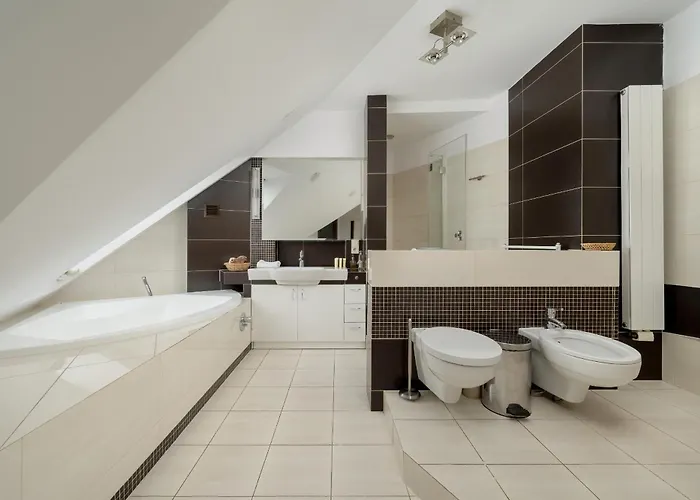 Jasny Dwupoziomowy We Wroclawiu By Renters 弗罗茨瓦夫