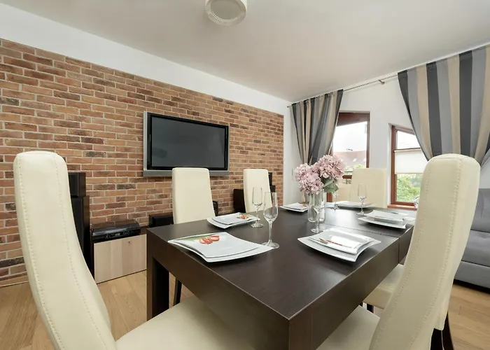 Jasny Dwupoziomowy We Wroclawiu By Renters 公寓 *