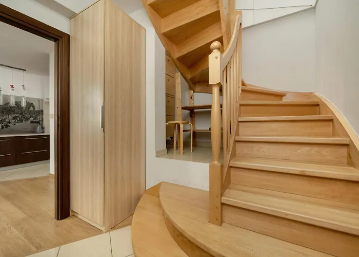 Jasny Dwupoziomowy We Wroclawiu By Renters 公寓 *